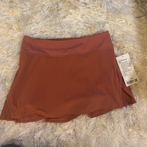 Lululemon Size 6 Play Off The Pleats Skirt. NWT